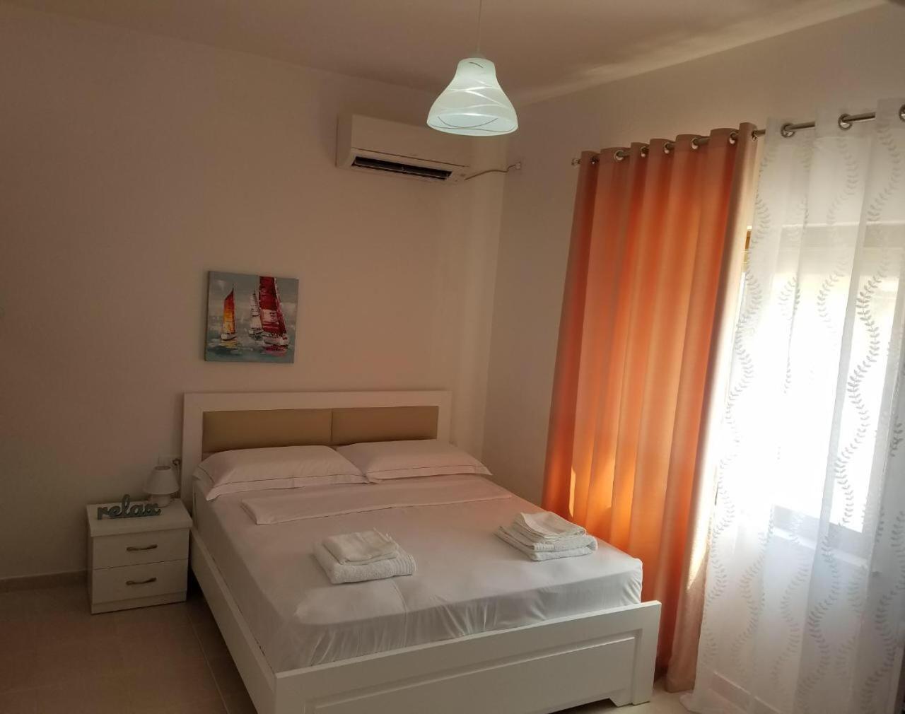 Vila Alikaj Lägenhet Sarandë Exteriör bild