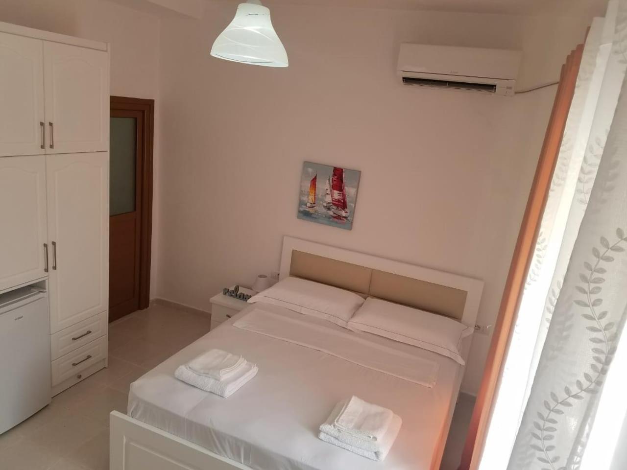 Vila Alikaj Lägenhet Sarandë Exteriör bild