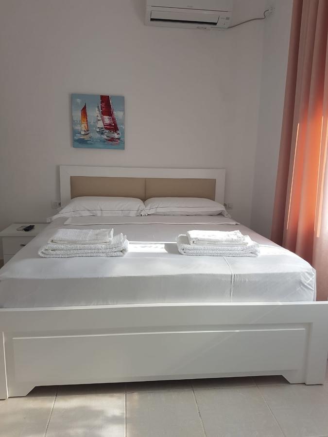 Vila Alikaj Lägenhet Sarandë Exteriör bild